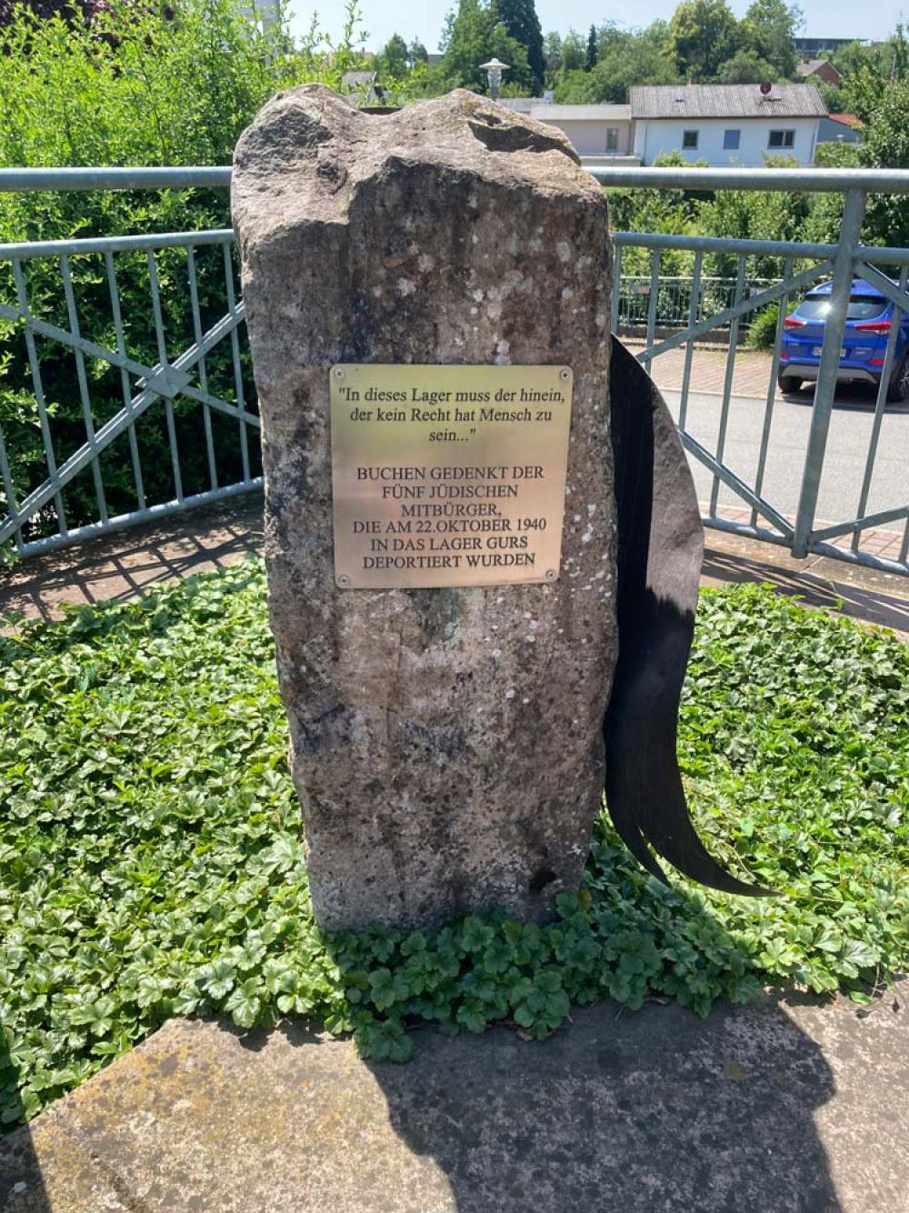 Zweitstein am Jakob Mayer Platz